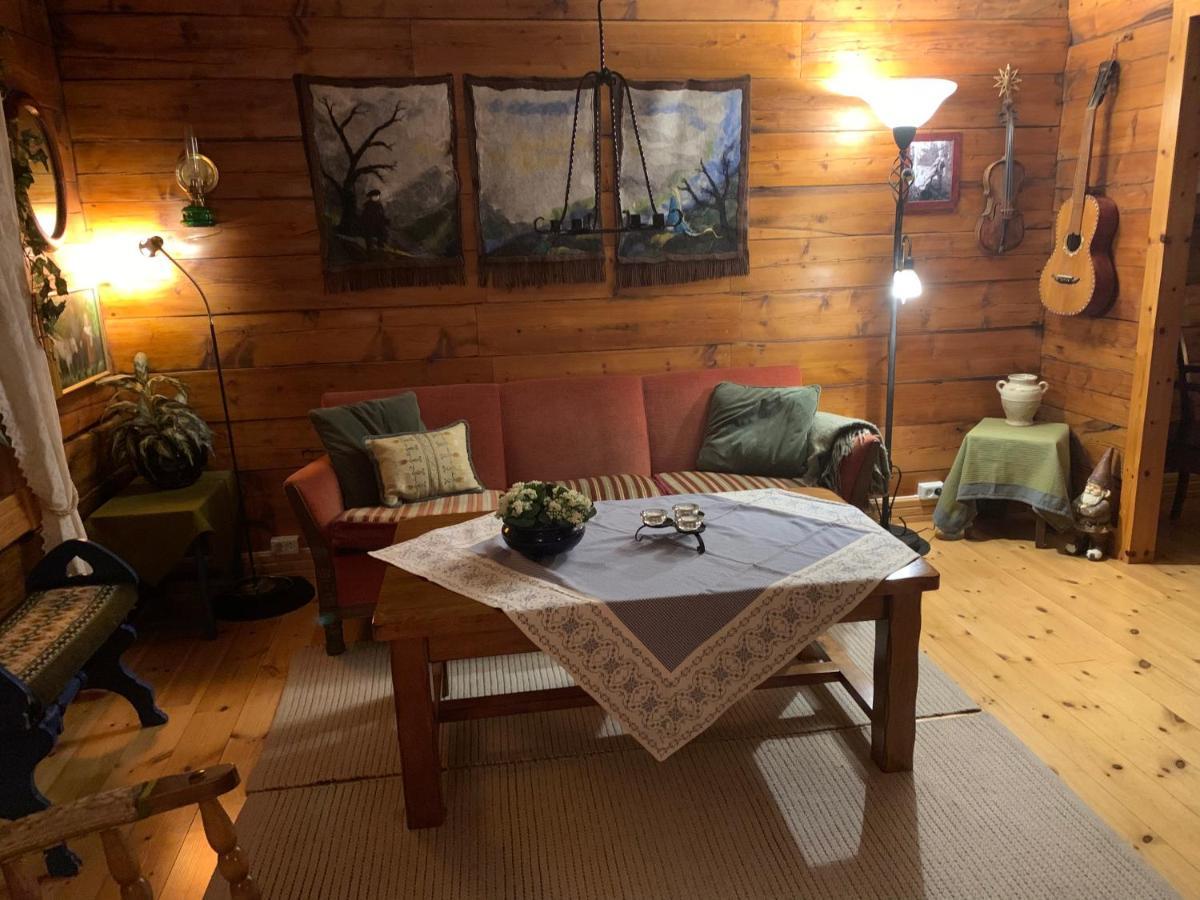 100 Years Old Norwegian Log House in Tromsø Villa Eksteriør bilde