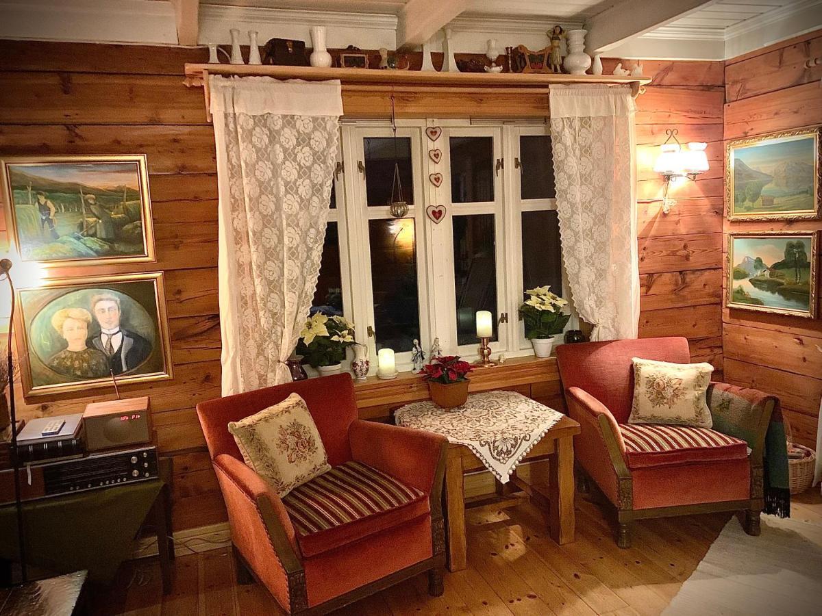 100 Years Old Norwegian Log House in Tromsø Villa Eksteriør bilde